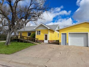 410 North 4th Street Hay Springs, NE