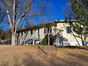 8 Parkview Terrace Chadron, NE 69337