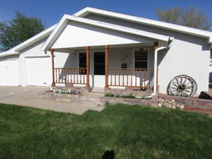 342 N Chadron Ave.