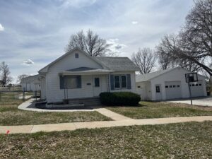 new basement and incredible shop!!