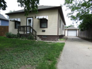 448 Lake St.