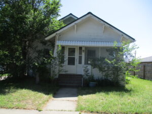 109 N Maple St