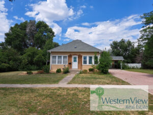 323 N Main Chadron, NE 69337