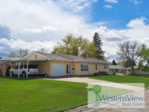 809 E 5th Street* Chadron, NE