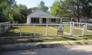 Move-In Ready | Spacious 2 Bed, with Fenced Yard in Gordon!